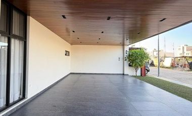 MAJESTUOSA CASA EN RENTA EN EXCLUSIVO CLUB DEPORTIVO Y RESIDENCIAL HACIENDAS VILLAHERMOSA TABASCO