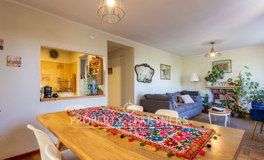 Casa Sólida con Gran Terreno, A pasos de Metro Pedrero