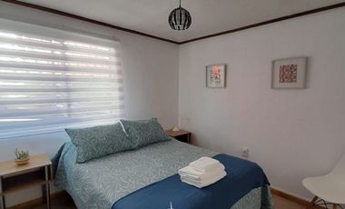 Arriendo en excelente ubicación en  Isla Teja a pasos de calle los Robles