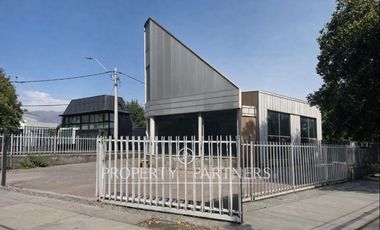 Local Comercial de Gran Presencia en Avenida Las Condes
