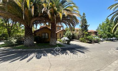 Impecable y Espectacular Casa en Condominio Altos del Carmen