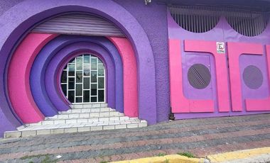 Edificio Comercial en Venta con Salón de Fiestas y Locales en Nezahualcóyotl