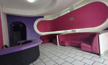 Edificio Comercial en Venta con Salón de Fiestas y Locales en Nezahualcóyotl