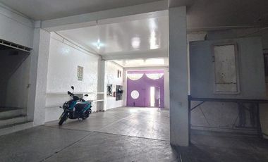 Edificio Comercial en Venta con Salón de Fiestas y Locales en Nezahualcóyotl