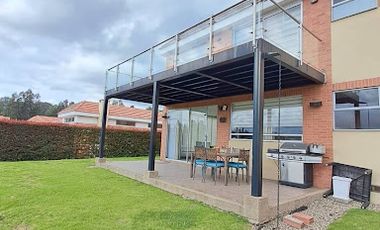 ARRIENDO de CASA CAMPESTRE en CAJICA