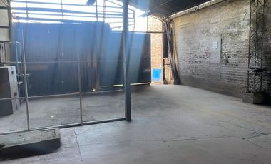 Se Arrienda galpon con oficinas,  Salesianos