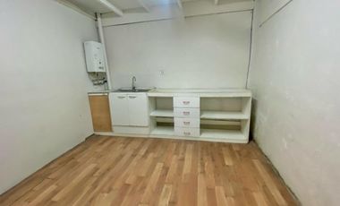 Se Arrienda galpon con oficinas,  Salesianos