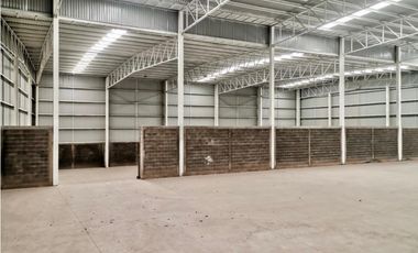 RENTA NAVE INDUSTRIAL Av. México, SJR 1,000 m², Andén y Luz Trifásica