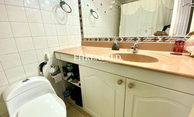 Recreo, Viña del Mar. Departamento con vista despejada al mar.