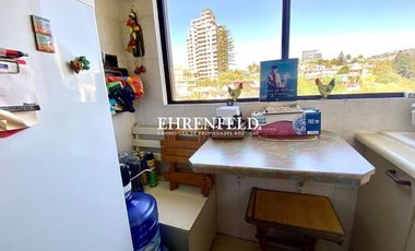 Recreo, Viña del Mar. Departamento con vista despejada al mar.