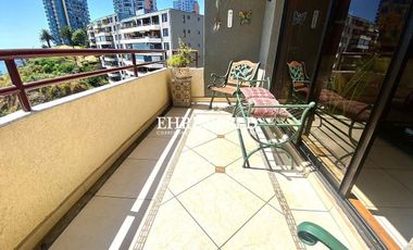 Recreo, Viña del Mar. Departamento con vista despejada al mar.