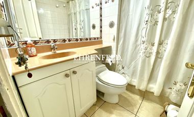 Recreo, Viña del Mar. Departamento con vista despejada al mar.