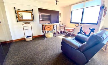 Recreo, Viña del Mar. Departamento con vista despejada al mar.