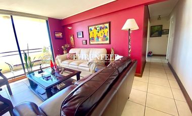 Recreo, Viña del Mar. Departamento con vista despejada al mar.