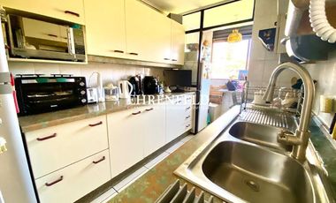 Recreo, Viña del Mar. Departamento con vista despejada al mar.