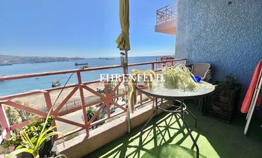 Cerro Barón. Departamento en primera línea con vista al mar.