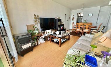 Cerro Barón. Departamento en primera línea con vista al mar.