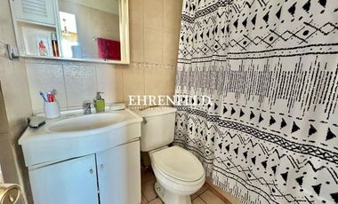 Cerro Barón. Departamento en primera línea con vista al mar.