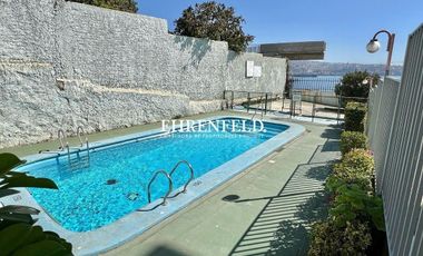 Cerro Barón. Departamento en primera línea con vista al mar.