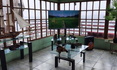 FOCOLARE PROPIEDADES VENDE CASA CON VISTA AL MAR