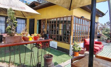 FOCOLARE PROPIEDADES VENDE CASA CON VISTA AL MAR