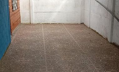 CASA EN PASAJE CERRADO