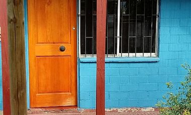 CASA EN PASAJE CERRADO