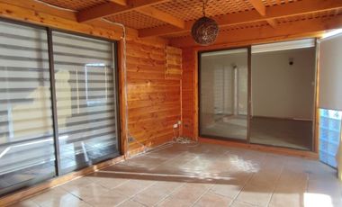 CASA 3 DORMITORIOS CON GASTO COMÚN INCLUIDO EN CONDOMINIO