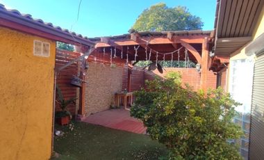 CASA 3 DORMITORIOS CON GASTO COMÚN INCLUIDO EN CONDOMINIO