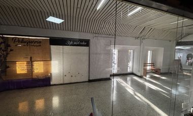 ARRIENDA LOCAL EN GALERÍA PROVIDENCIA-LOS LEONES, STGO