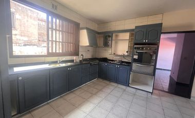 Casa en Alquiler 4 ambientes -Barracas