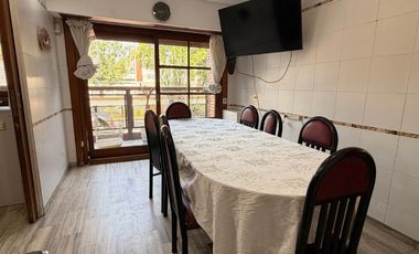 CASA CON ASCENSOR/PILETA/QUINCHO/SAUNA