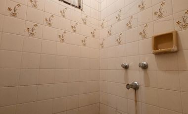 CASA CON ASCENSOR/PILETA/QUINCHO/SAUNA