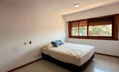 CASA CON ASCENSOR/PILETA/QUINCHO/SAUNA