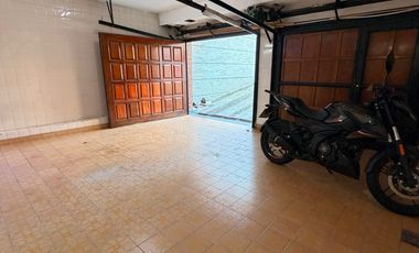 CASA CON ASCENSOR/PILETA/QUINCHO/SAUNA