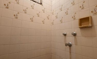 CASA CON ASCENSOR/PILETA/QUINCHO/SAUNA