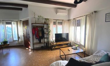VENTA CASA DE 4 AMBIENTES EN FLORIDA OESTE