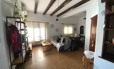 VENTA CASA DE 4 AMBIENTES EN FLORIDA OESTE