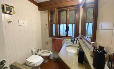 VENTA CASA DE 4 AMBIENTES EN FLORIDA OESTE