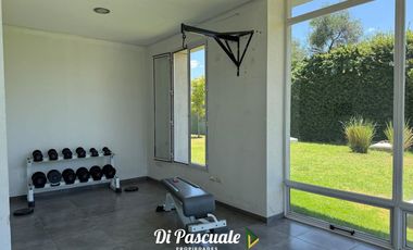 VENTA Departamento 3 Ambientes Con Balcón, 2 Cocheras Y Amenities Como Gimnasio Y SUM - Moreno Norte