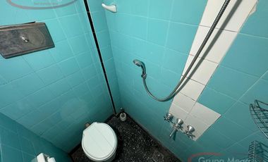 Local al frente con habitacion