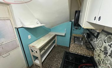 Local al frente con habitacion