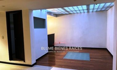 Renta de moderno GH interior, en edificio pequeño