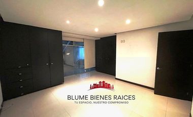 Renta de moderno GH interior, en edificio pequeño