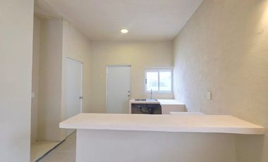 Casa en renta en Veracruz Col. 21 abril con amplio Patio