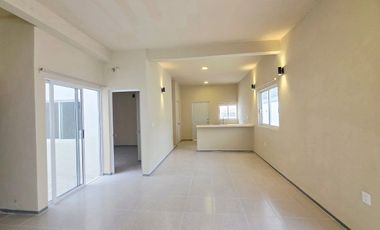 Casa en renta en Veracruz Col. 21 abril con amplio Patio