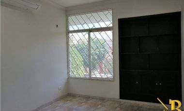 ARRIENDO CASA PARA EMPRESA BARRIO LOS HELECHOS