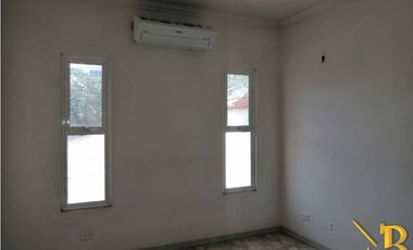 ARRIENDO CASA PARA EMPRESA BARRIO LOS HELECHOS