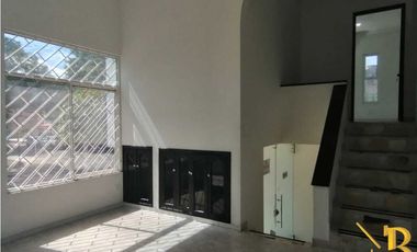 ARRIENDO CASA PARA EMPRESA BARRIO LOS HELECHOS