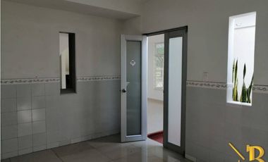 ARRIENDO CASA PARA EMPRESA BARRIO LOS HELECHOS